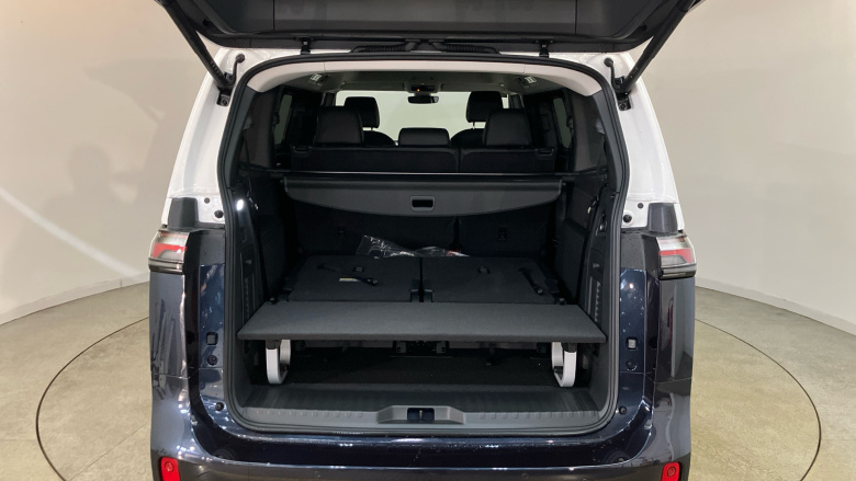 Volkswagen ID. Buzz 210kW Style Pro 86kWh 5dr LWB Auto [7 Seat] Electric Estate